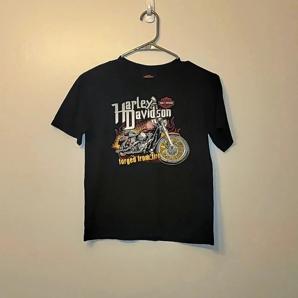 Harley-Davidson hot rod boys tee shirt medium Muskegon Michigan motorcycle LOT A
